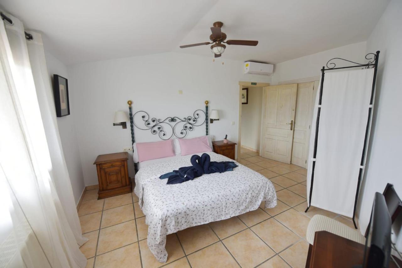 Hotel Rural El Castillo Larraga Екстериор снимка