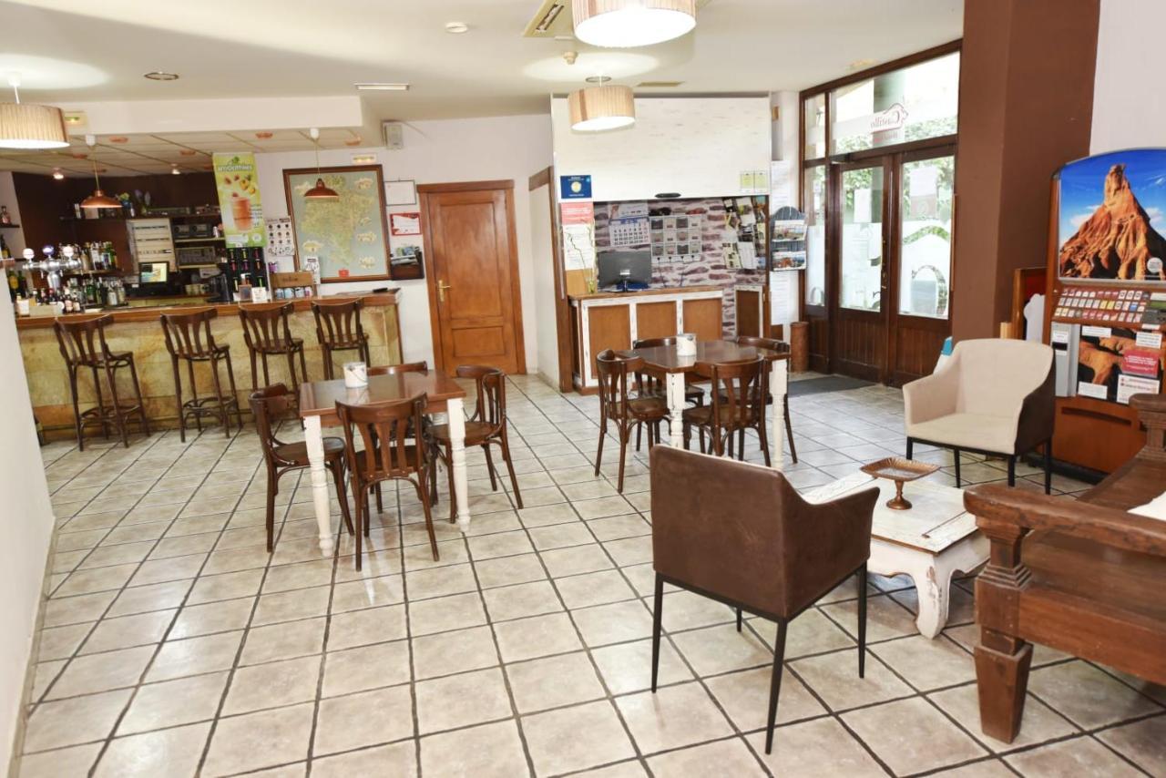 Hotel Rural El Castillo Larraga Екстериор снимка